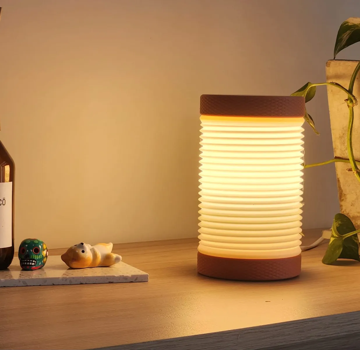 لامپ رومیزی طرح آکاردون L005