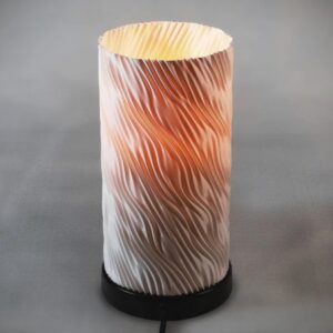 لامپ رومیزی طرح لاوا L003