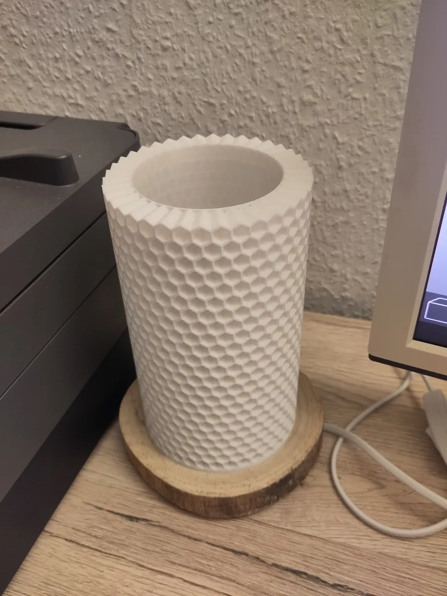 لامپ رومیزی هگزاگون L012 - تصویر 2